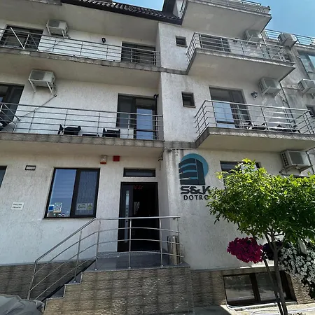 S&k Dotro فندق